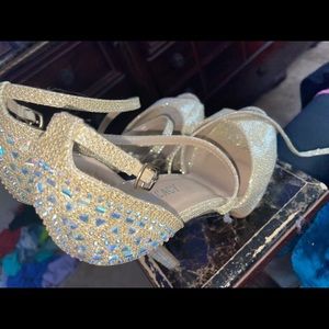Gold prom heels